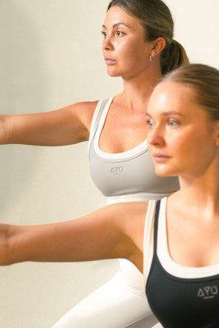 Dual Motion Axis Top Black